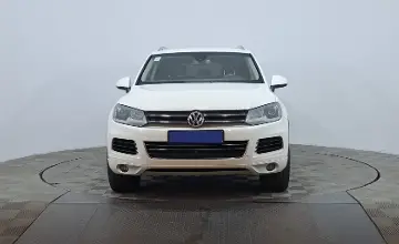Volkswagen Touareg 2010 года за 8 750 000 тг. в Астана фото 2