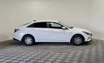 Hyundai Elantra 2022 года за 6 250 000 тг. в Алматы фото 4