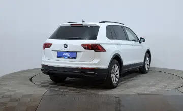 Volkswagen Tiguan 2021 года за 9 190 000 тг. в Астана