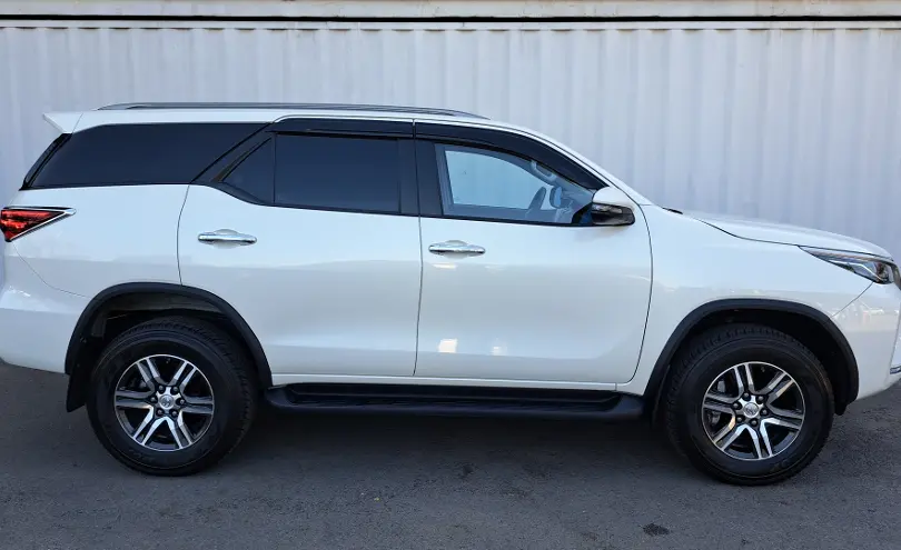 Toyota Fortuner 2022 года за 21 950 000 тг. в Алматы фото 4