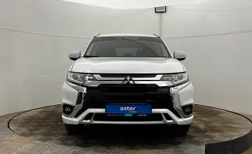 Mitsubishi Outlander 2022 года за 9 990 000 тг. в Актобе фото 2