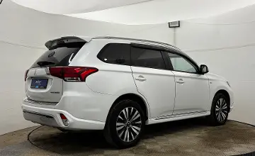 Mitsubishi Outlander 2022 года за 9 990 000 тг. в Актобе