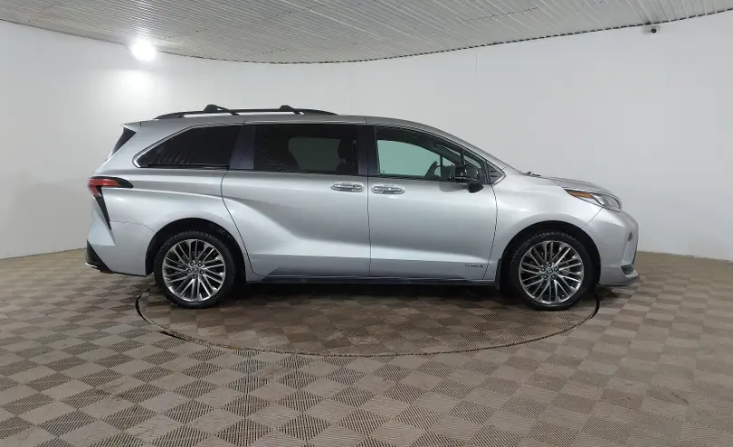 Toyota Sienna 2021 года за 14 500 000 тг. в Шымкент фото 4