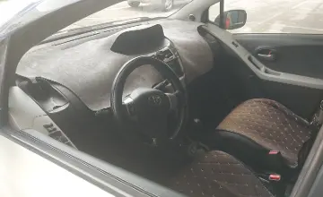 Toyota Yaris 2011 года за 2 990 000 тг. в Алматы фото 5