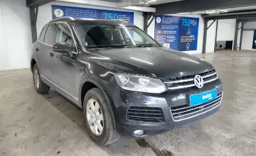 Volkswagen Touareg 2010 года за 10 990 000 тг. в Астана фото 2