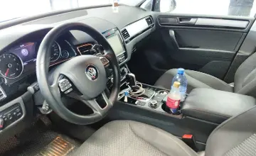 Volkswagen Touareg 2010 года за 10 990 000 тг. в Астана фото 5
