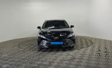 Toyota Camry 2019 года за 13 000 000 тг. в Алматы фото 2