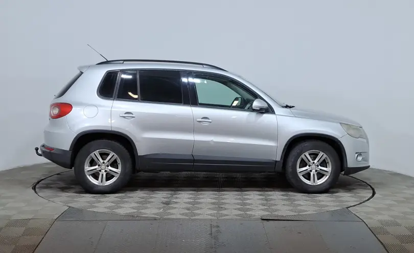 Volkswagen Tiguan 2007 года за 3 110 000 тг. в Астана фото 4