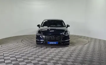 Hyundai Sonata 2020 года за 11 990 000 тг. в Алматы фото 2