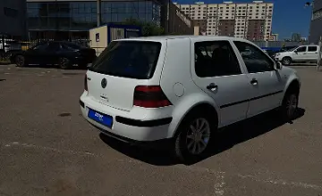 Volkswagen Golf 2001 года за 1 350 000 тг. в Астана