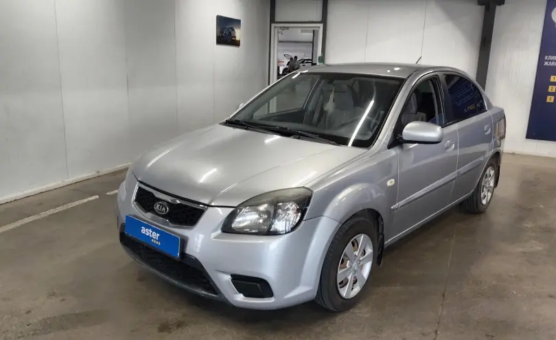 Kia Rio 2010 года за 2 990 000 тг. в Астана