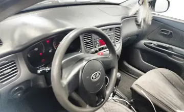 Kia Rio 2010 года за 2 990 000 тг. в Астана фото 5