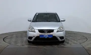 Kia Rio 2010 года за 2 990 000 тг. в Астана фото 2