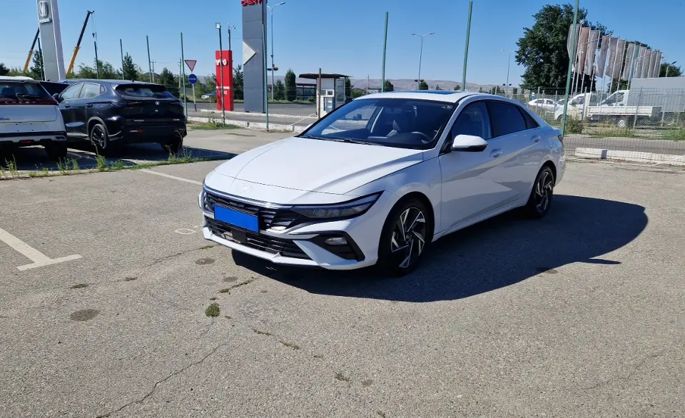 2023 Hyundai Elantra