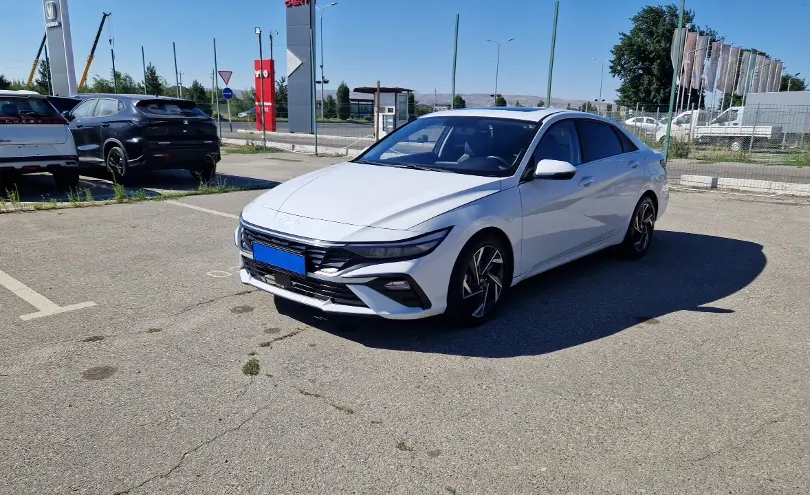 Hyundai Elantra 2023 года за 6 990 000 тг. в Талдыкорган