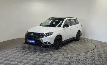 Mitsubishi Outlander 2022 года за 12 500 000 тг. в Алматы фото 1