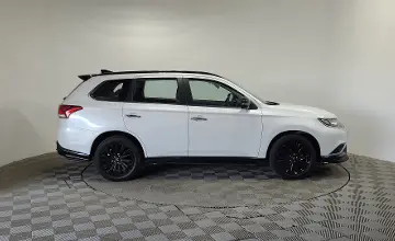 Mitsubishi Outlander 2022 года за 12 500 000 тг. в Алматы фото 4