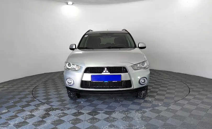 Mitsubishi Outlander 2010 года за 3 650 000 тг. в Павлодар фото 2