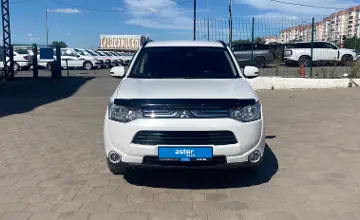 Mitsubishi Outlander 2013 года за 6 490 000 тг. в Караганда фото 2