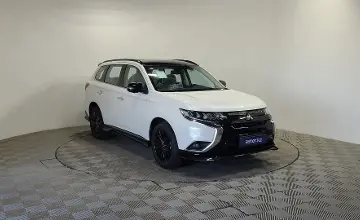 Mitsubishi Outlander 2022 года за 12 500 000 тг. в Алматы фото 3