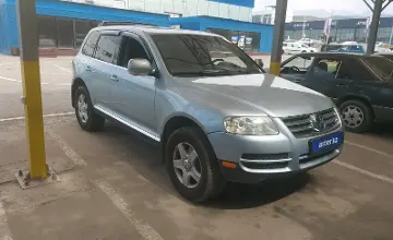 Volkswagen Touareg 2004 года за 3 490 000 тг. в Алматы фото 2