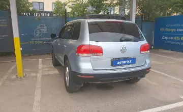 Volkswagen Touareg 2004 года за 3 490 000 тг. в Алматы фото 4