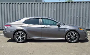 Toyota Camry 2020 года за 11 190 000 тг. в Алматы фото 4
