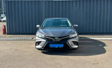 Toyota Camry 2020 года за 11 190 000 тг. в Алматы фото 2