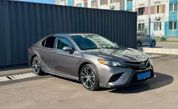 Toyota Camry 2020 года за 11 190 000 тг. в Алматы фото 3