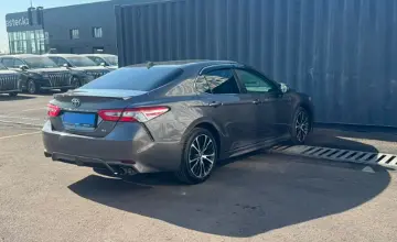 Toyota Camry 2020 года за 11 190 000 тг. в Алматы