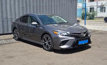 Toyota Camry 2020 года за 11 190 000 тг. в Алматы фото 3