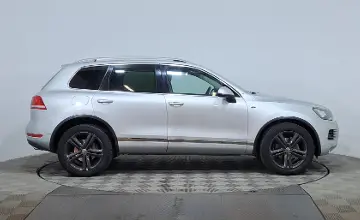 Volkswagen Touareg 2012 года за 8 290 000 тг. в Астана фото 4