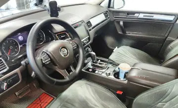 Volkswagen Touareg 2012 года за 8 290 000 тг. в Астана фото 5