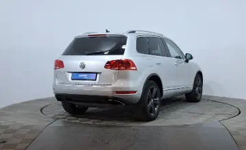 Volkswagen Touareg 2012 года за 8 290 000 тг. в Астана