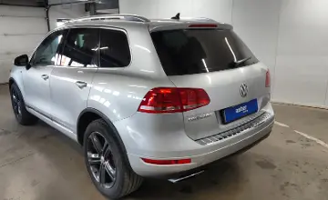 Volkswagen Touareg 2012 года за 8 290 000 тг. в Астана фото 4