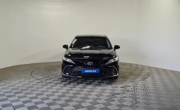Toyota Camry 2021 года за 15 270 000 тг. в Алматы фото 2