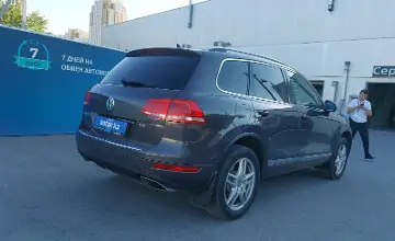 Volkswagen Touareg 2010 года за 8 990 000 тг. в Шымкент фото 3