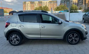 Renault Sandero 2018 года за 4 490 000 тг. в Караганда фото 4