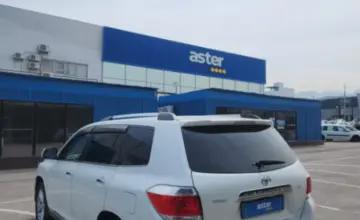 Toyota Highlander 2012 года за 12 425 000 тг. в Алматы фото 4