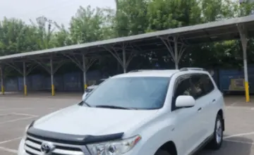 Toyota Highlander 2012 года за 12 425 000 тг. в Алматы фото 1