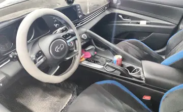 Hyundai Elantra 2022 года за 8 790 000 тг. в Астана фото 5