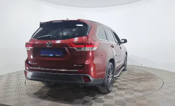 Toyota Highlander 2017 года за 13 990 000 тг. в Астана