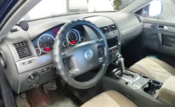 Volkswagen Touareg 2007 года за 5 490 000 тг. в Астана фото 5