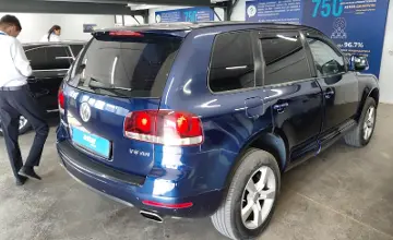 Volkswagen Touareg 2007 года за 5 490 000 тг. в Астана фото 3