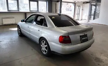 Audi A4 1998 года за 990 000 тг. в Астана фото 4