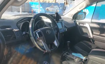 Toyota Land Cruiser Prado 2016 года за 15 990 000 тг. в Алматы фото 5