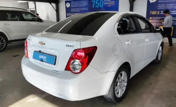 Chevrolet Aveo 2014 года за 2 790 000 тг. в Астана фото 3