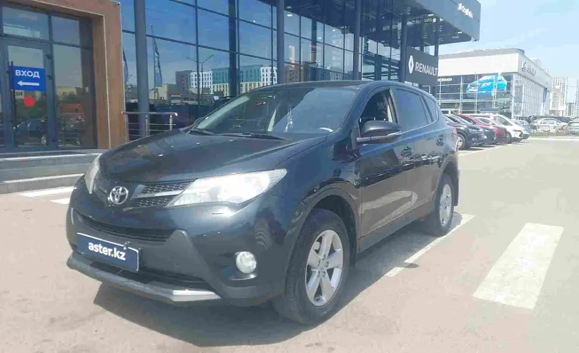 Toyota RAV4 2013 года за 8 590 000 тг. в Астана