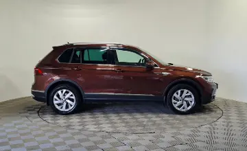 Volkswagen Tiguan 2021 года за 11 990 000 тг. в Алматы фото 4