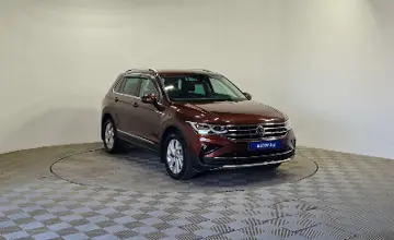 Volkswagen Tiguan 2021 года за 11 990 000 тг. в Алматы фото 3
